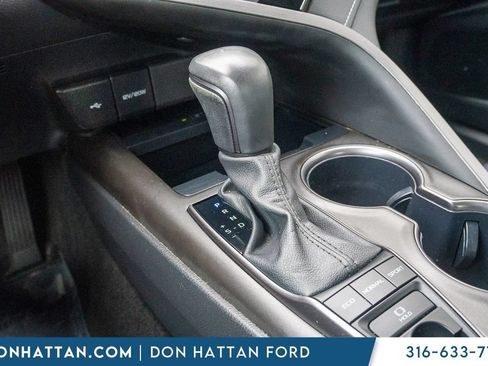 Used 2024 Toyota Camry XSE FWD image 8