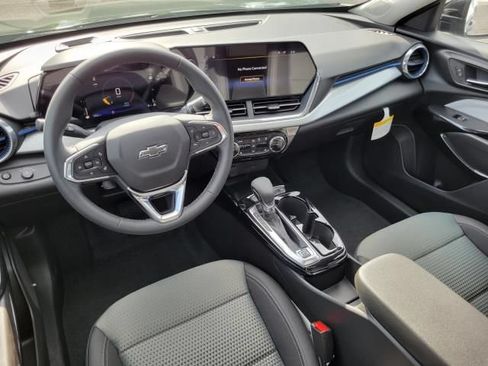 New 2026 Chevrolet Trax LT w/ Sunroof Package FWD image 27