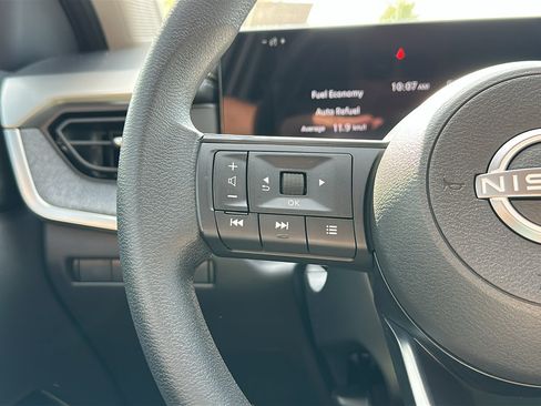 Certified 2025 Nissan Kicks SV AWD/4WD image 14
