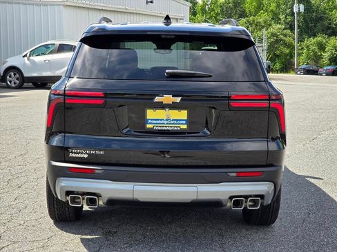 New 2026 Chevrolet Traverse LT w/ Enhanced Driving Package FWD image 20