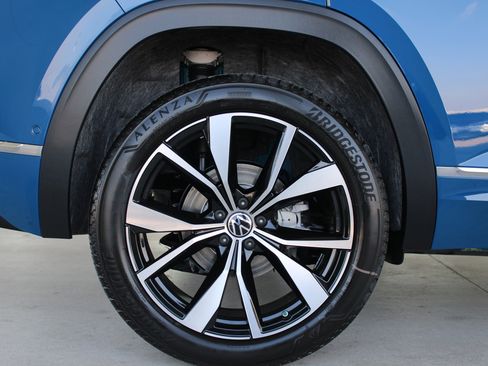 New 2025 Volkswagen Atlas Cross Sport SEL Premium R-Line image 20