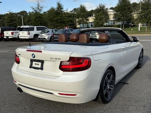 Used 2017 BMW 230i xDrive Convertible image 9