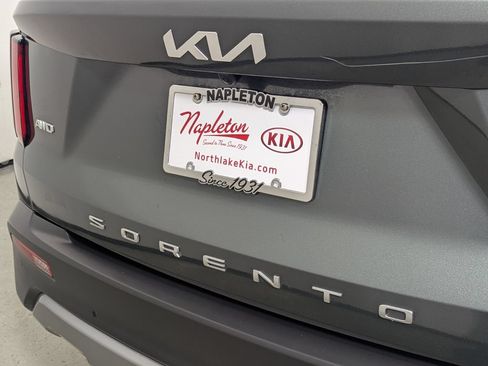 Used 2022 Kia Sorento SX Prestige w/ Rust Color Package AWD/4WD image 8