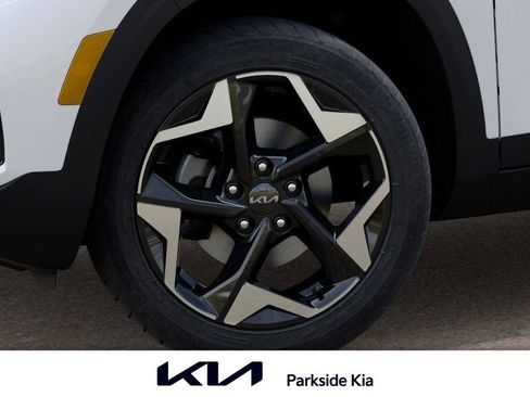 New 2026 Kia Seltos S FWD image 9