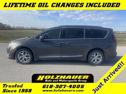 Used 2017 Chrysler Pacifica Touring-L Plus