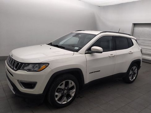 Used 2021 Jeep Compass Limited FWD image 2