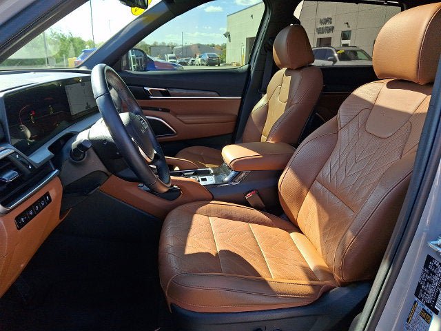Used 2024 Kia Telluride EX X-Line AWD/4WD image 13