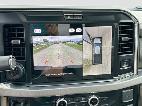 New 2026 Ford F250 Platinum w/ Platinum Plus Package AWD/4WD image 9
