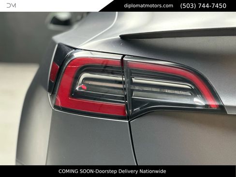 Used 2023 Tesla Model 3 Performance image 15