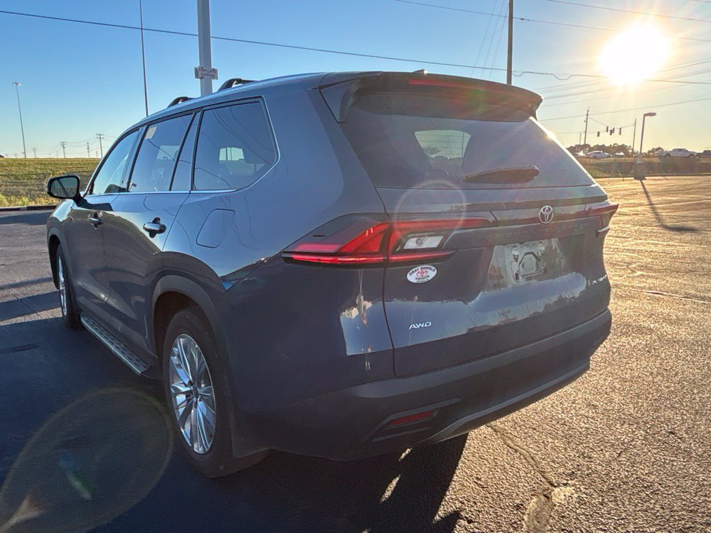 Used 2026 Toyota Grand Highlander AWD image 3