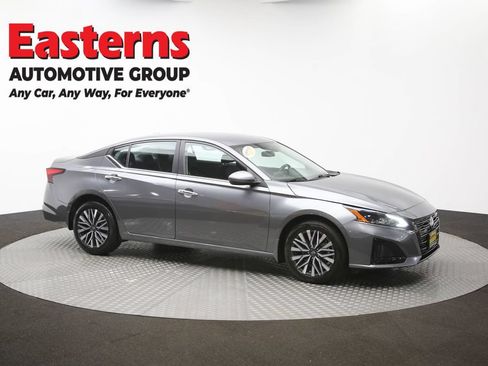 Used 2023 Nissan Altima 2.5 SV AWD/4WD image 47
