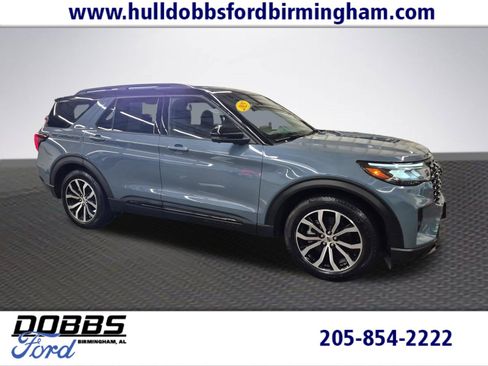 Used 2025 Ford Explorer ST-Line w/ Premium Package RWD image 1