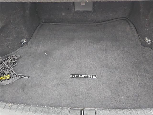 Used 2015 Hyundai Genesis 5.0 RWD image 6