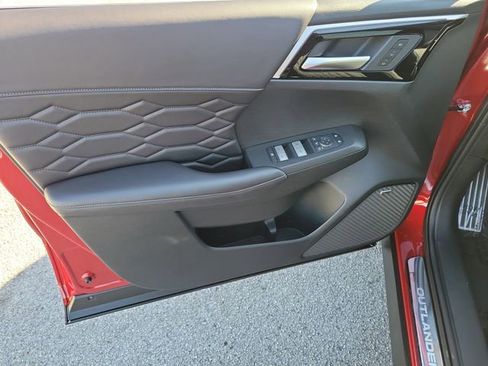 New 2026 Mitsubishi Outlander SEL FWD image 19