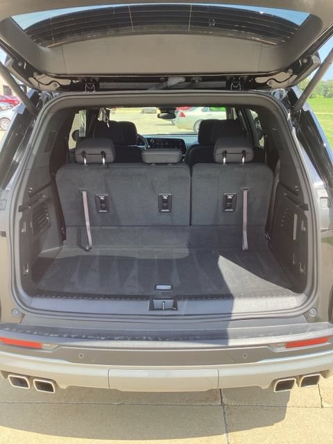 Used 2025 Chevrolet Traverse LT AWD/4WD image 5