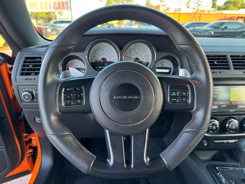 Used 2014 Dodge Challenger R/T image 36