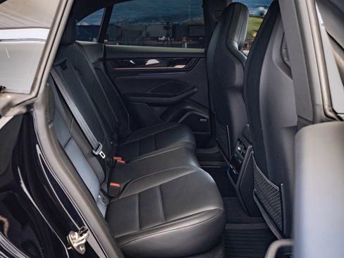 Certified 2024 Porsche Macan 4 Electric image 39