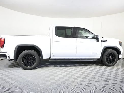 Used 2025 GMC Sierra 1500 Elevation w/ Preferred Package AWD/4WD image 8