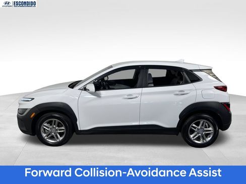 Used 2022 Hyundai Kona SE FWD image 2