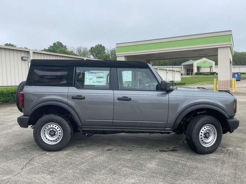 New 2025 Ford Bronco 4-Door AWD/4WD image 2