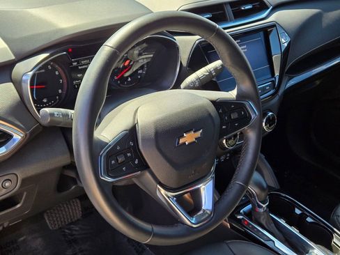 Used 2023 Chevrolet TrailBlazer ACTIV w/ Sun and Liftgate Package image 19