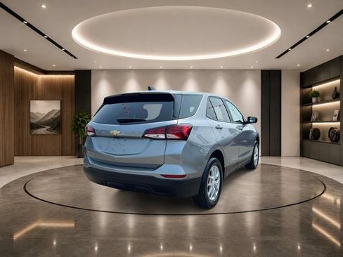 Certified 2024 Chevrolet Equinox LS w/ LS Convenience Package FWD image 6
