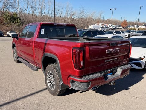 Used 2022 GMC Sierra 1500 AT4 w/ AT4 Preferred Package image 3