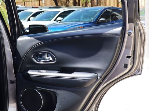 Used 2021 Honda HR-V EX-L image 26