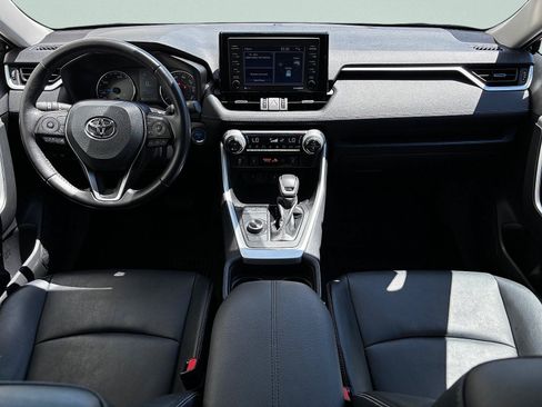 Used 2021 Toyota RAV4 XLE Premium AWD/4WD image 30