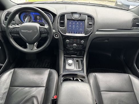 Used 2021 Chrysler 300 S w/ S Model Appearance Package RWD image 21