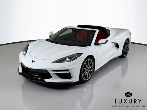 Used 2026 Chevrolet Corvette Stingray Coupe w/ 1LT RWD image 4