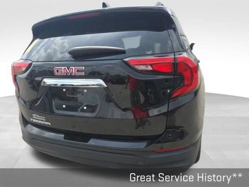 Used 2021 GMC Terrain SLE w/ Driver Convenience Package FWD image 7