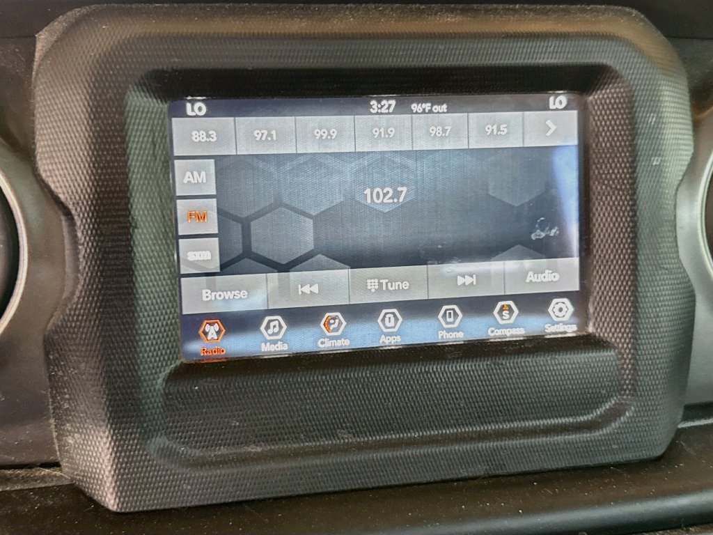 Certified 2023 Jeep Wrangler Unlimited AWD/4WD image 16