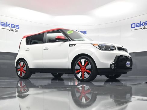 Used 2016 Kia Soul + w/ Designer's Package FWD image 35