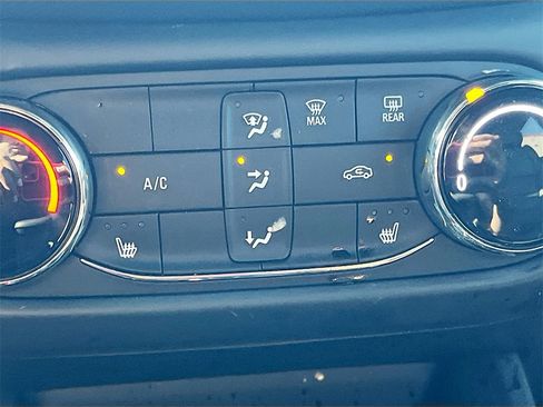 Used 2023 Chevrolet TrailBlazer ACTIV image 19