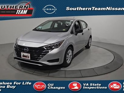 New 2025 Nissan Versa S w/ Trunk Package