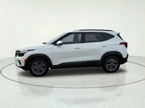 Certified 2024 Kia Seltos S FWD image 2