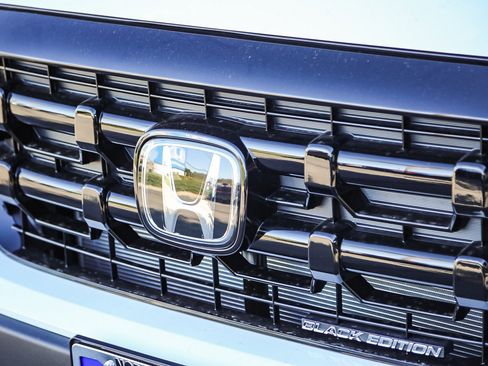 New 2025 Honda Ridgeline Black Edition image 5