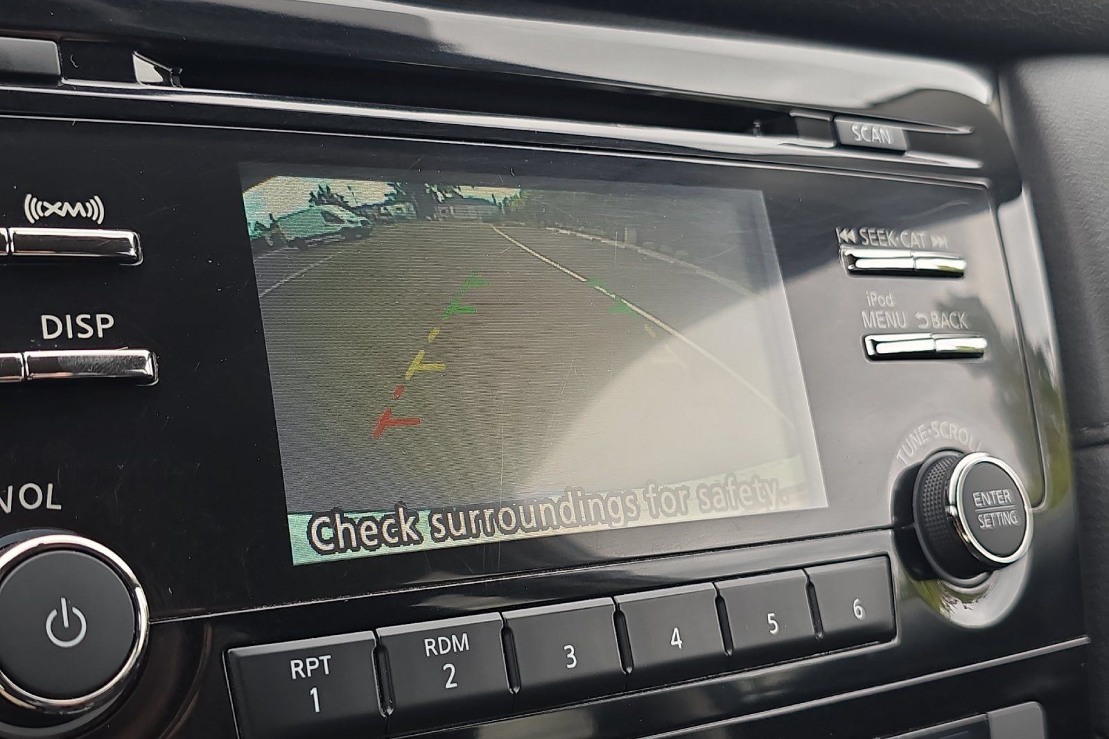 Used 2017 Nissan Rogue SV AWD/4WD image 19