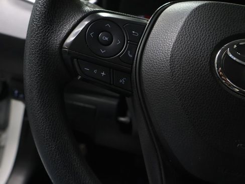 Used 2022 Toyota Corolla LE FWD image 19