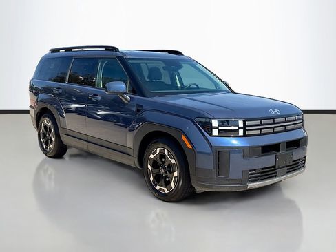 Used 2025 Hyundai Santa Fe SEL image 3