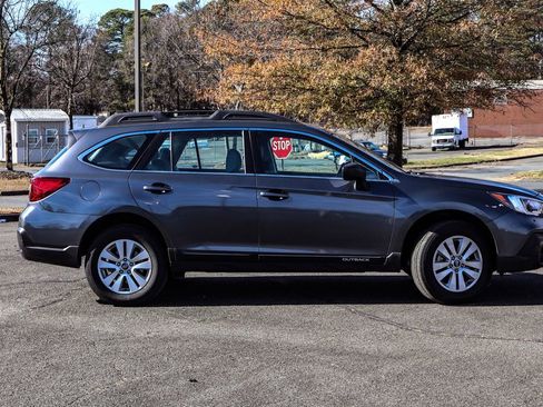 Used 2019 Subaru Outback 2.5i image 9