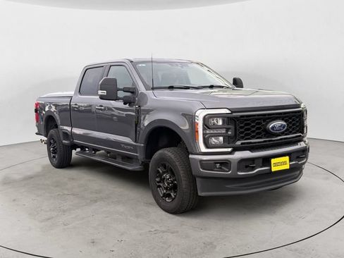 Used 2023 Ford F250 XLT w/ XLT Premium Package AWD/4WD image 3