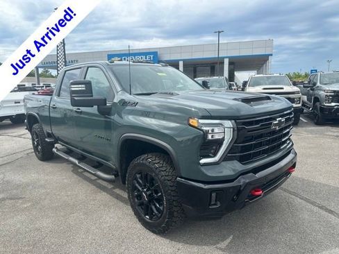 New 2026 Chevrolet Silverado 2500 LT w/ Trail Boss Package AWD/4WD image 1