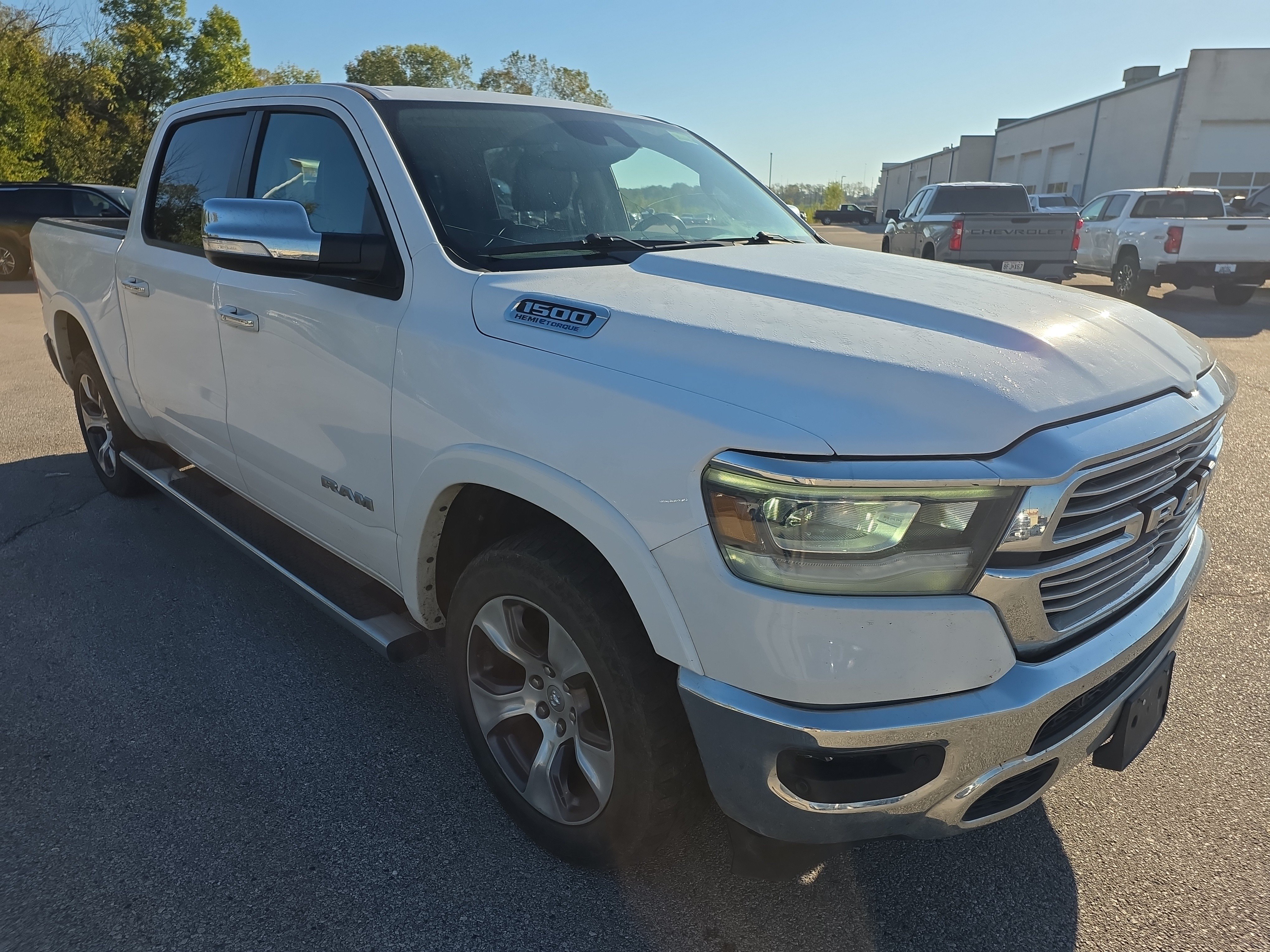 Used 2021 RAM 1500 Laramie AWD/4WD image 2