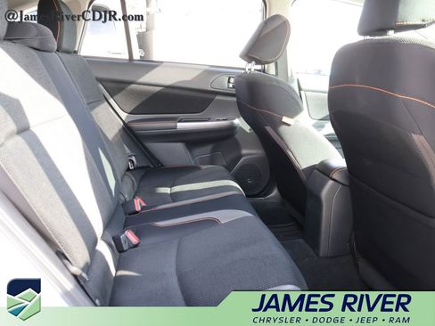 Used 2016 Subaru Crosstrek 2.0i Premium w/ Moonroof Package image 12