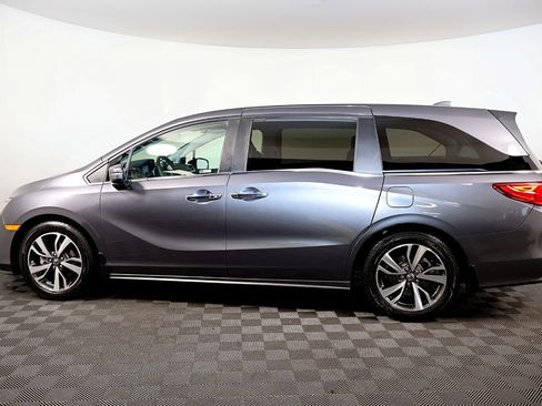 Used 2024 Honda Odyssey Touring image 11