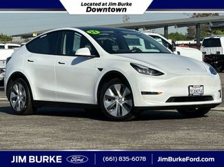 Used 2023 Tesla Model Y Long Range video 1