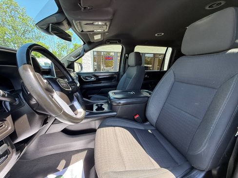 Used 2023 GMC Yukon XL SLE w/ Max Trailering Package AWD/4WD image 15