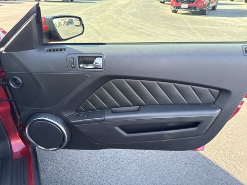 Used 2011 Ford Mustang GT Premium w/ Electronics Pkg image 30